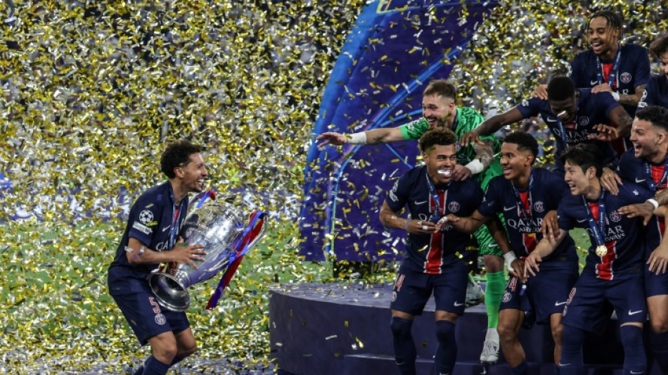 Ligue des champions: les héros parisiens fêtés par leurs supporters