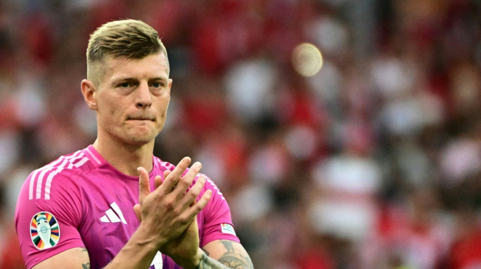 Kroos beklagt erneut Schwarz-Wei&szlig;-Berichterstattung