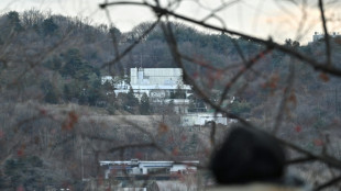 El presidente surcoreano suspendido se resiste al arresto en su "fortaleza" en Se&uacute;l