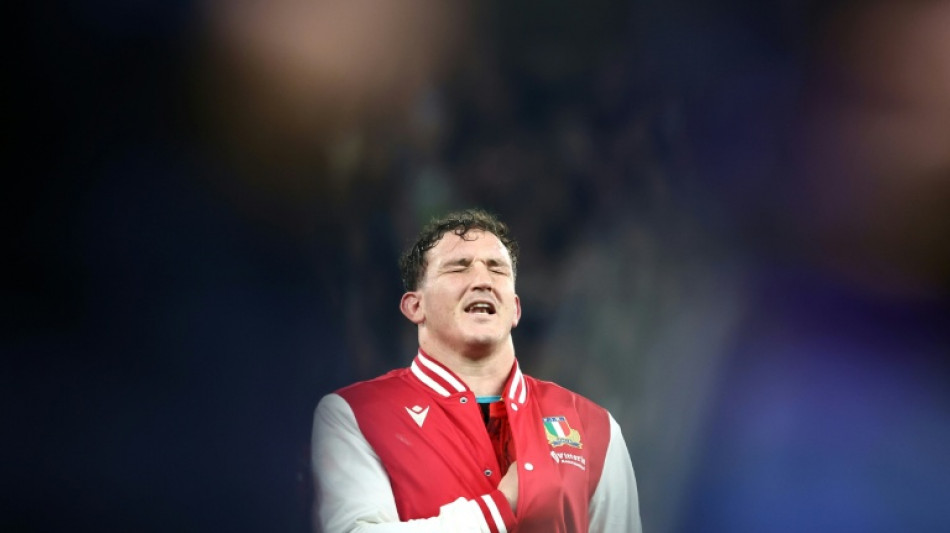 Italy have to start beating the best, says captain Lamaro