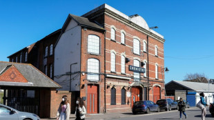 'Happened so fast': UK students panicked by meningitis outbreak