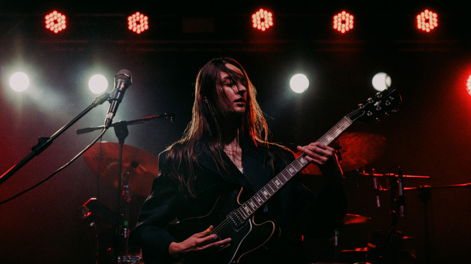 Emma Nolde in tour estivo, partecipa anche al Sziget Festival e al Jova Summer Party