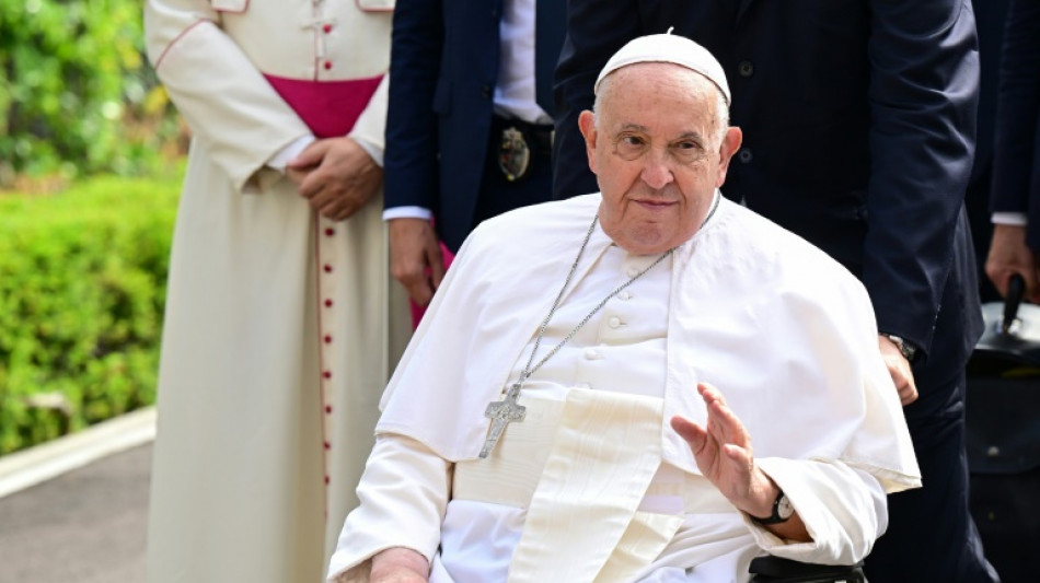 Le pape conclut &agrave; Singapour le plus long voyage de son pontificat en rassurant sur sa sant&eacute;