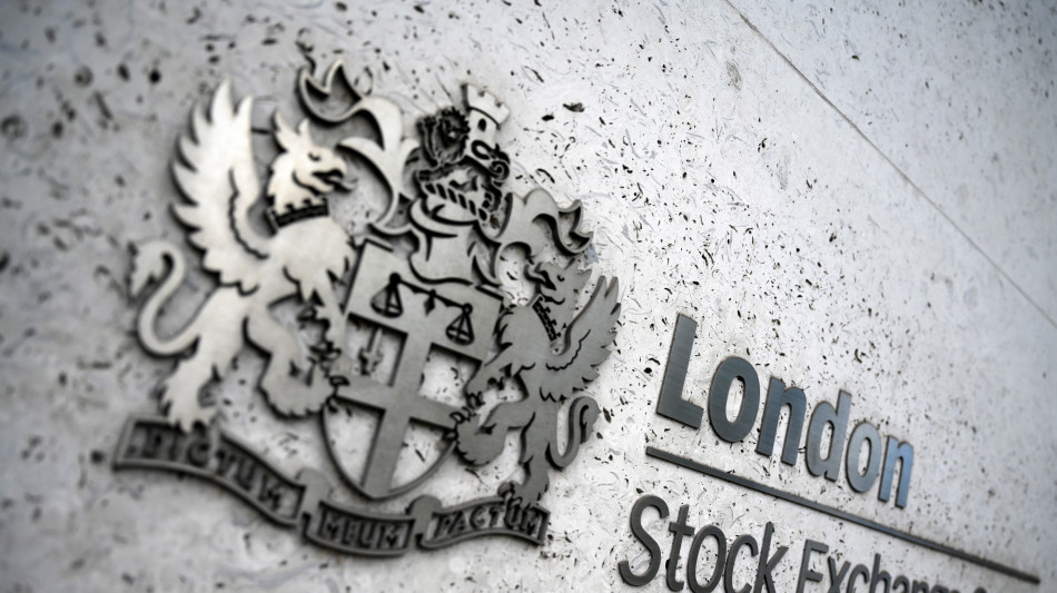 Borsa: l'Europa parte debole, Londra -0,5%