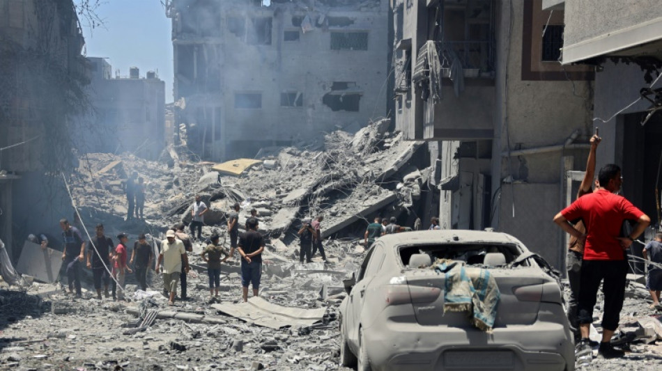 Personal sanitario palestino reporta 24 muertos en bombardeos israel&iacute;es en Gaza