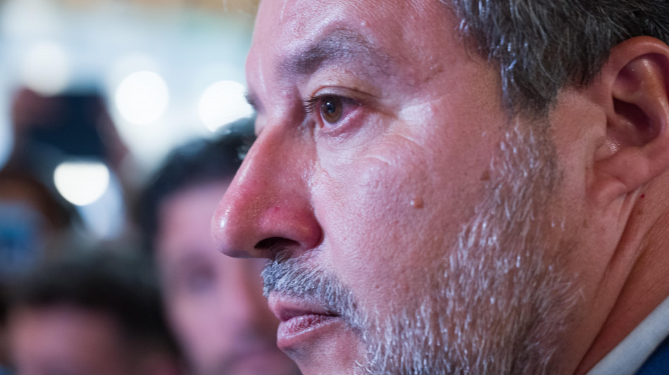 Lega, grave attacco da Francia, a Parigi governo in crisi