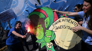 Milei dice que la universidad p&uacute;blica argentina "no est&aacute; en discusi&oacute;n", pero no ceder&aacute; a reclamos