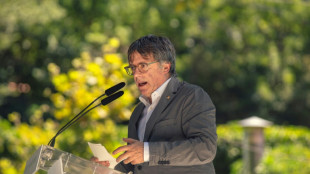 El independentista catal&aacute;n Puigdemont promete volver a Espa&ntilde;a aunque pueda ser detenido