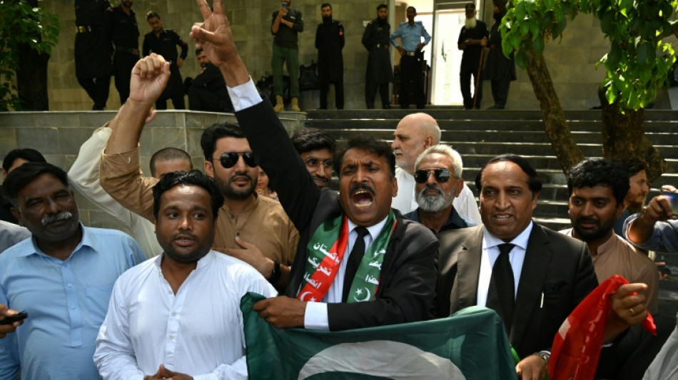 Lawyers say 'manipulation' keeps Pakistan ex-PM Khan in jail despite bail