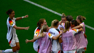 Dank Elfmeterk&ouml;nigin Gwinn: DFB-Frauen holen Bronze