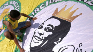 Les Br&eacute;siliens font leurs adieux au l&eacute;gendaire footballeur Pel&eacute;