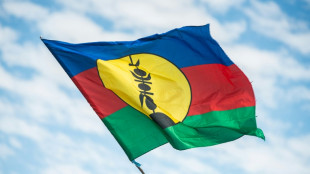 Nouvelle-Calédonie: le FLNKS officialisera mardi sa position sur l'accord de Bougival
