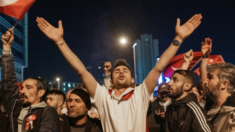 Resignados, los j&oacute;venes anti-Erodgan piensan en irse de Turqu&iacute;a