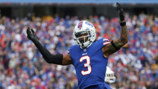NFL: la sant&eacute; du joueur des Bills continue de s'am&eacute;liorer