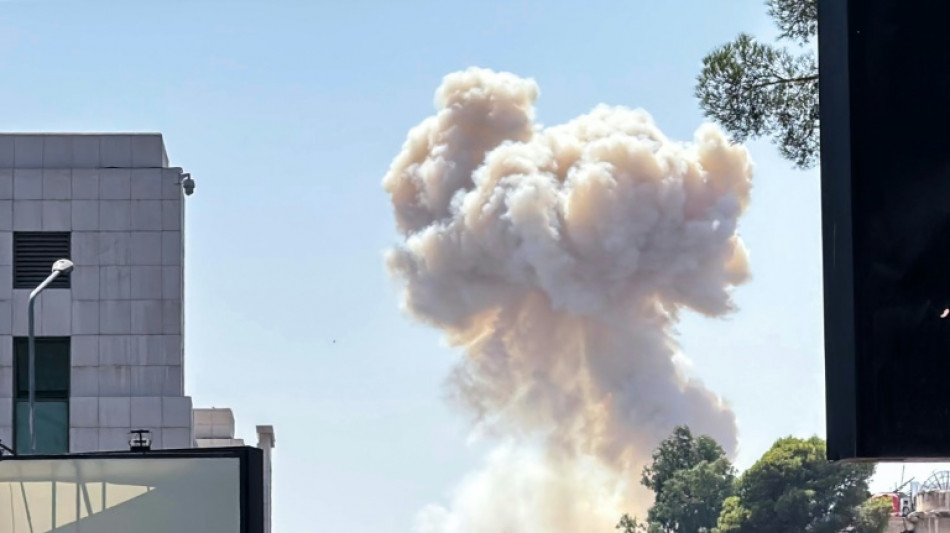 Israël frappe des cibles en Syrie, les Etats-Unis espèrent une "désescalade"