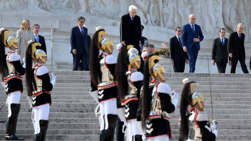 Mattarella, costruire una societ&agrave; sempre pi&ugrave; coesa e inclusiva