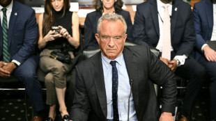 Accusé d'avoir menti, le ministre de la Santé de Trump défend ses licenciements de scientifiques