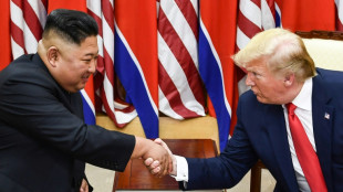 Trump ordena reduzir exerc&iacute;cios militares com Coreia do Sul e sugere contatos com o Norte