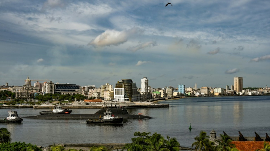 Submarino nuclear ruso sale de la bah&iacute;a de La Habana 