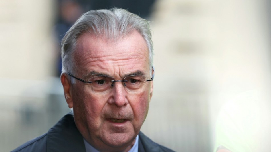 L'organisation patronale U2P appelle le Medef à ne pas "défendre le monde de la finance" contre "le monde du travail" 