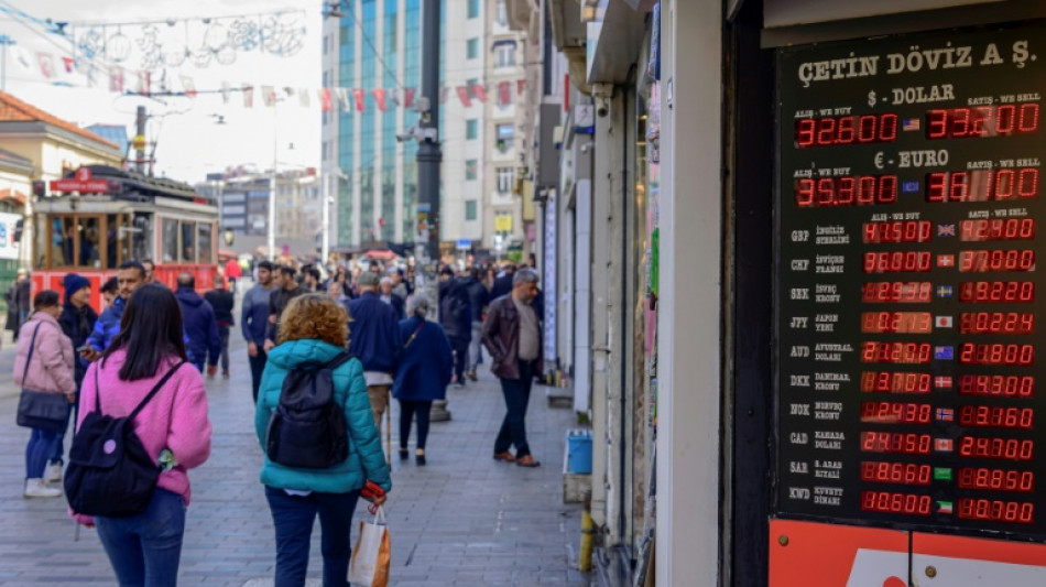 Turquie: la banque centrale rel&egrave;ve son taux directeur &agrave; 50%