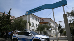 Erdogan k&uuml;ndigt nach t&ouml;dlichen Sch&uuml;ssen an Schulen strengere Waffengesetze an