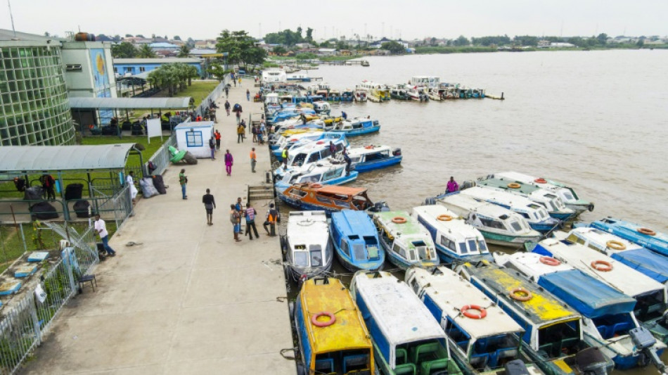 Au Nigeria, la m&eacute;gapole de Lagos veut d&eacute;velopper ses voies navigables