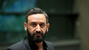 Arr&ecirc;t de C8: Hanouna assure travailler &agrave; "d'autres solutions" avec Canal+