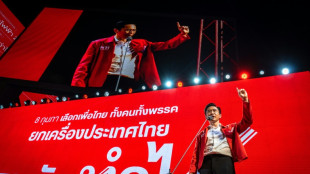 Malgr&eacute; son d&eacute;clin, le plus puissant clan de Tha&iuml;lande entend se poser en faiseur de roi