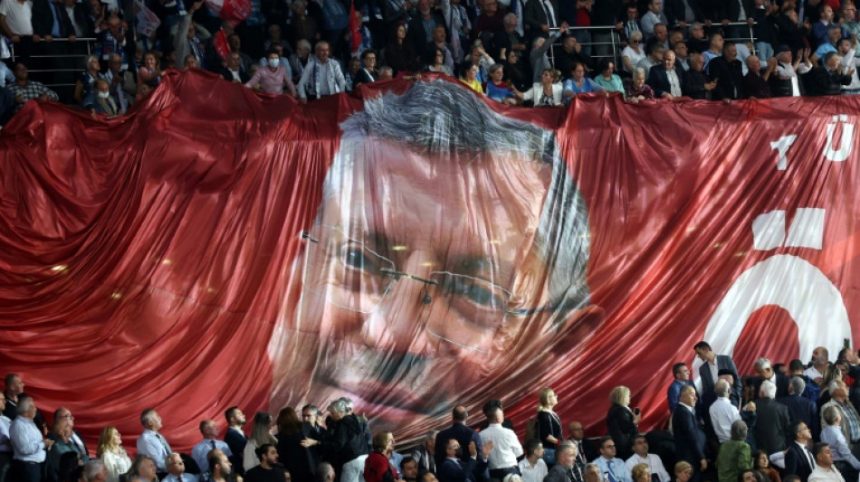 Özgür Özel, la force émergente de l'opposition turque