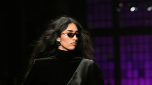 Le cr&eacute;ateur de Roberto Cavalli r&ecirc;ve en noir