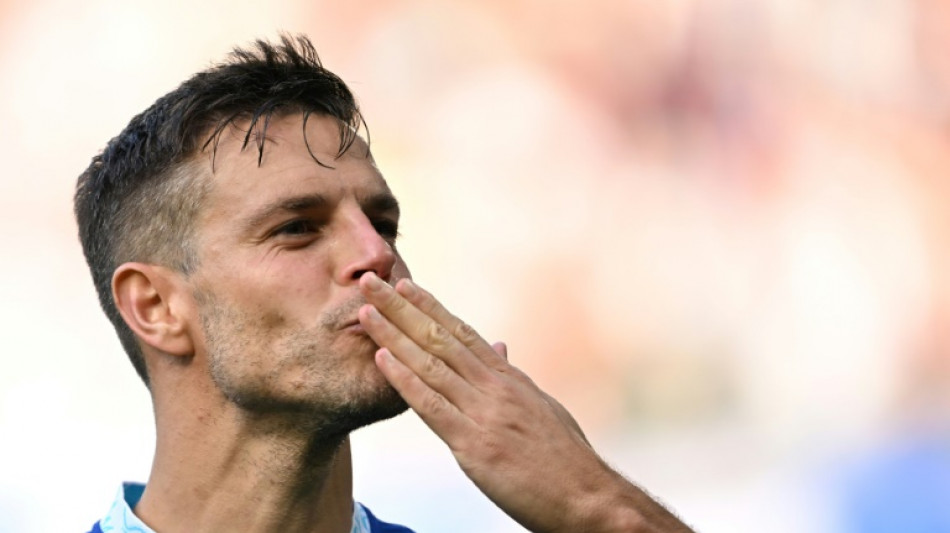 Sevilla reforça sua defesa com Azpilicueta