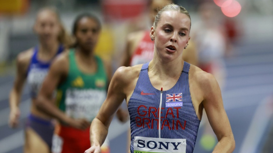 Hodgkinson storms to world indoor 800m gold