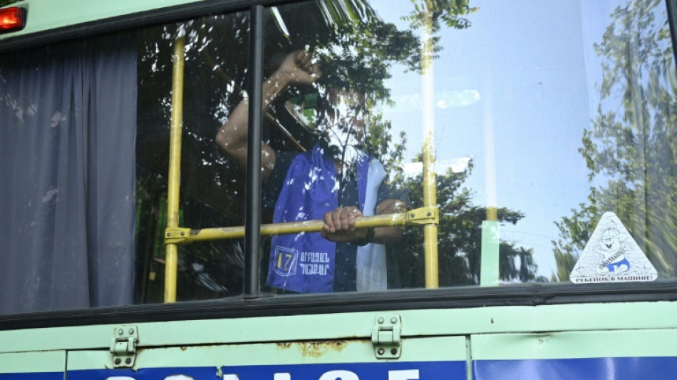 M&aacute;s de 200 manifestantes opositores detenidos en Armenia