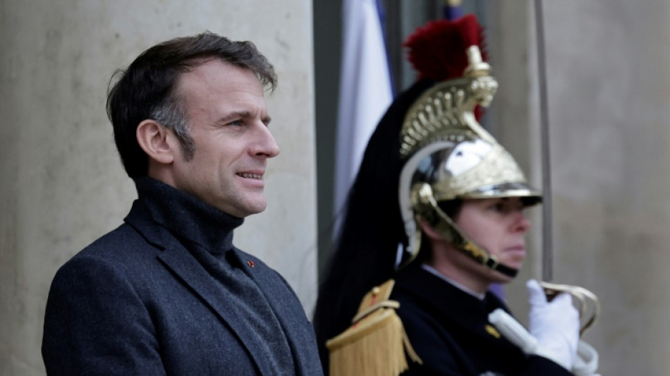 Macron reunir&aacute; el martes a partidos dispuestos a formar un "gobierno de inter&eacute;s general" en Francia