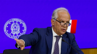 Piantedosi, 'migrante ha offeso il tricolore, sar&agrave; espulso'
