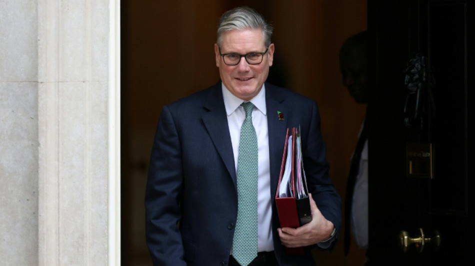 Starmer promete 'defender uma BBC forte e independente' ante possível processo de Trump