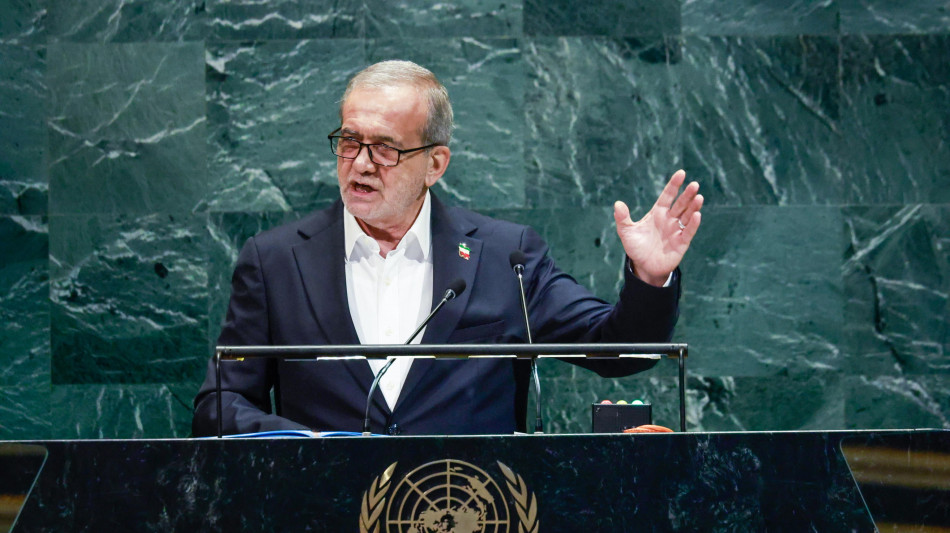 Pezeshkian, 'siamo in guerra totale contro Usa, Israele ed Europa'