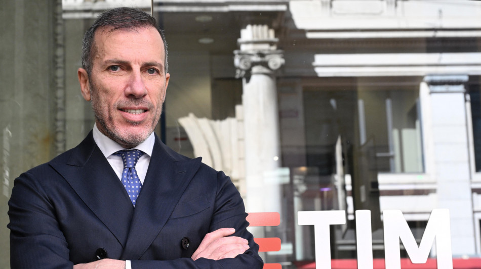 Poste incrementa componente cash opas su Tim