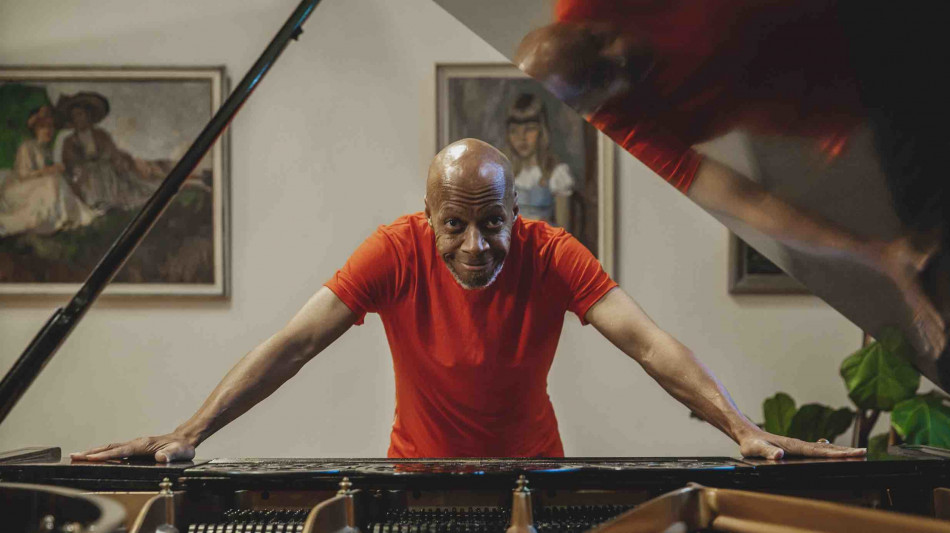 I palloni aerostatici brasiliani aprono la Biennale Musica