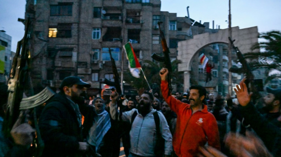 Los rebeldes sirios entran en Damasco y anuncian el fin del r&eacute;gimen de Asad
