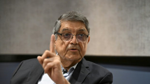 Bukele segue 'o mesmo caminho de Ortega' para se manter no poder, diz escritor Sergio Ramírez