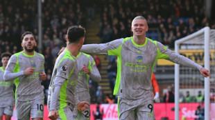 Haaland stars in win over Palace to fire Man City title charge