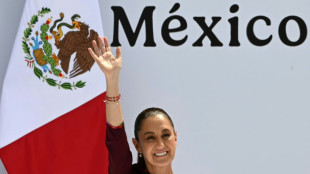 Sheinbaum destaca plan social "más ambicioso de la historia" de México en primer año de gestión