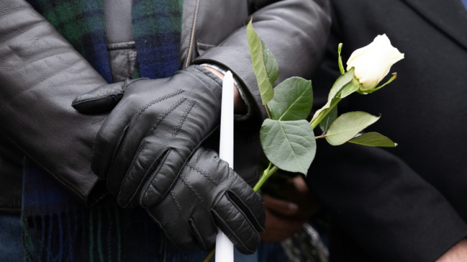 Cuatro muertos y 11 heridos en un tiroteo en una fiesta de cumplea&ntilde;os en California