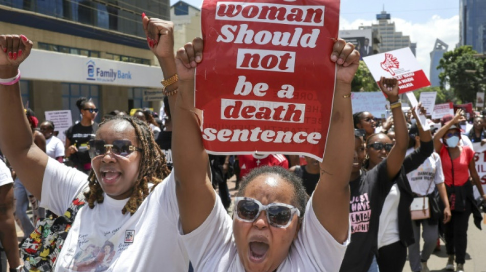 Mulheres quenianas se mobilizam contra os feminic&iacute;dios