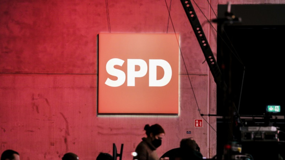 SPD beginnt Bundesparteitag zur Halbzeit der "Ampel" - Applaus f&uuml;r Scholz