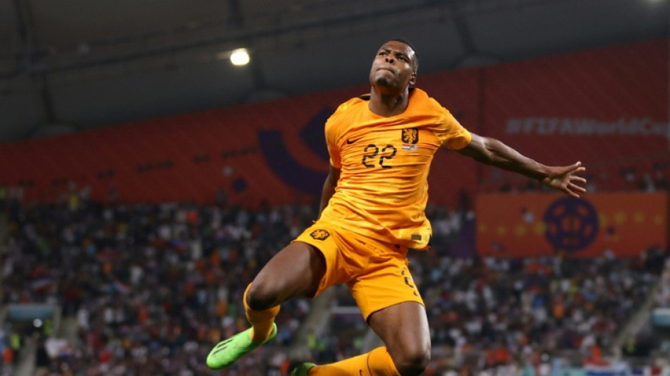 Dumfries, una explosi&oacute;n en el momento justo que preocupa a Argentina