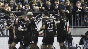 Nach H&uuml;rzeler-Unterschrift: St. Pauli schl&auml;gt Hertha 