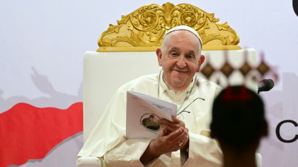El papa parte hacia Singapur, &uacute;ltima parada de su gira por Asia y Ocean&iacute;a